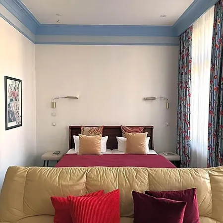 Hentzel Hotel 3*