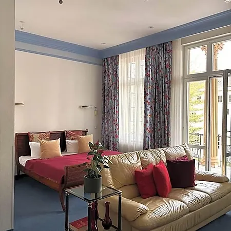 Hentzel Hotel
